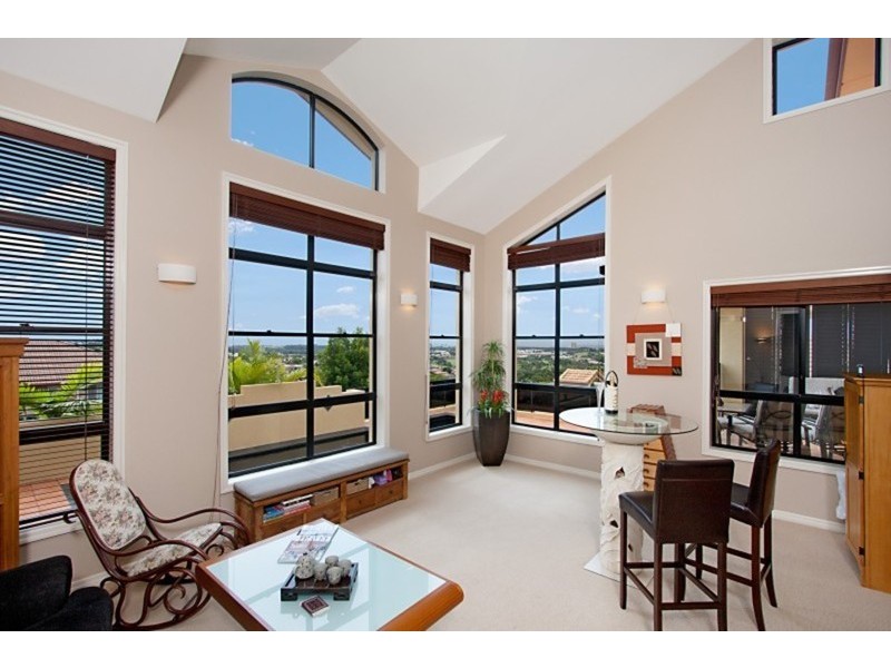 62 Lochlomond Drive, Banora Point NSW 2486