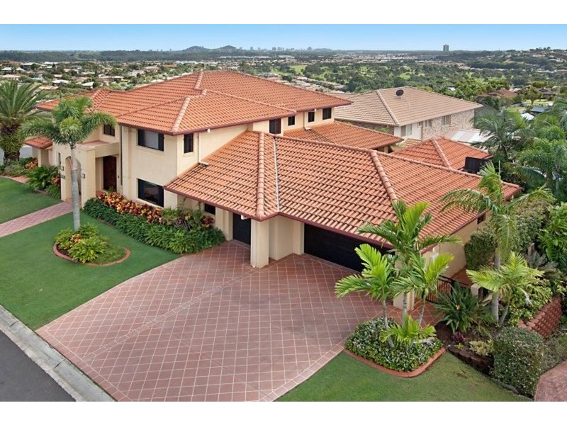 62 Lochlomond Drive, Banora Point NSW 2486