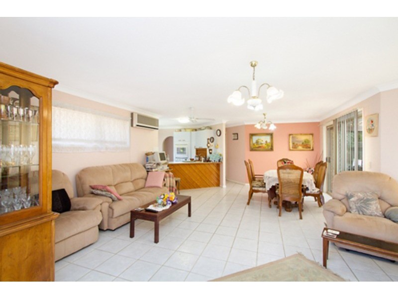2/12 Aberdeen Court, Banora Point NSW 2486