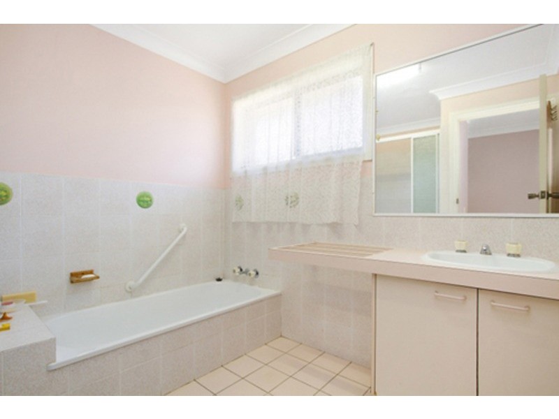 2/12 Aberdeen Court, Banora Point NSW 2486