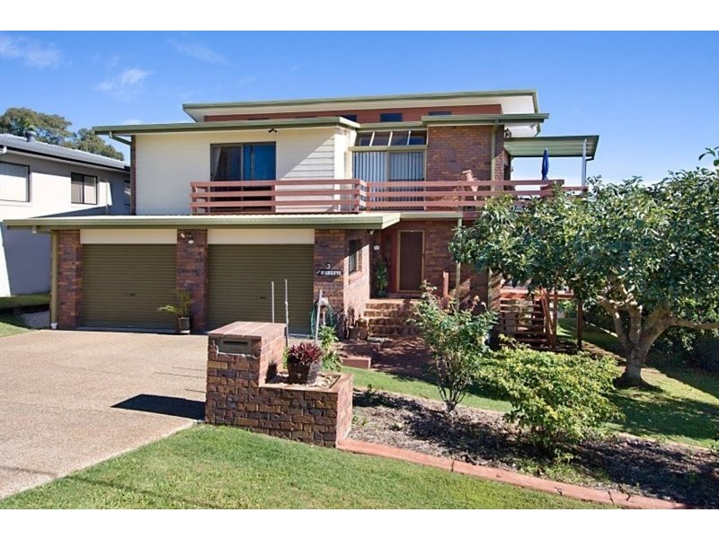 3 Walter Crescent, Banora Point NSW 2486