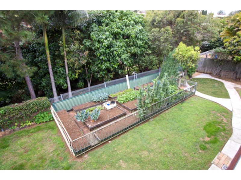 27 Glen Ayr Drive, Banora Point NSW 2486