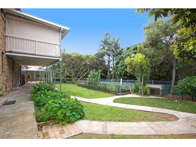 27 Glen Ayr Drive, Banora Point NSW 2486