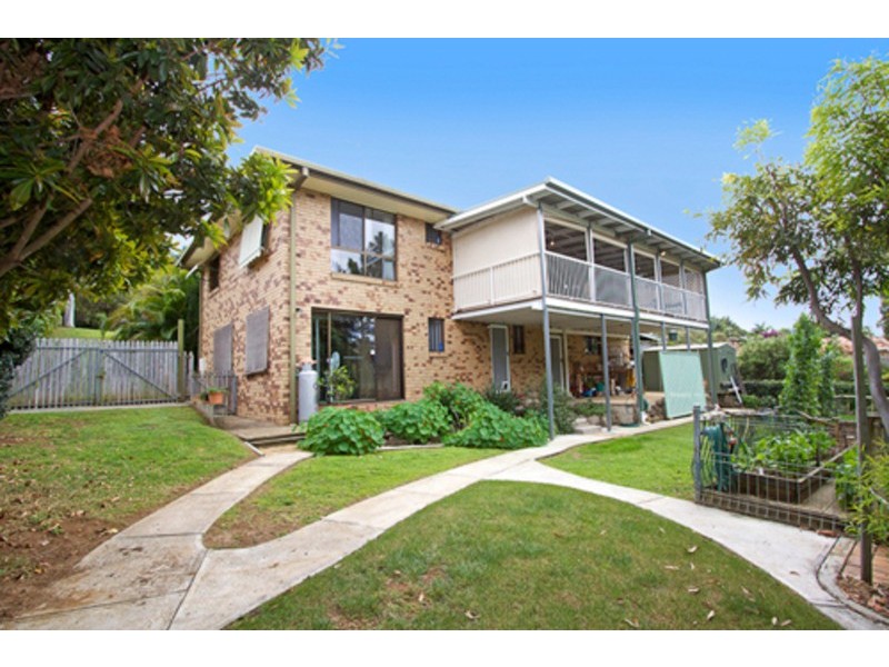 27 Glen Ayr Drive, Banora Point NSW 2486