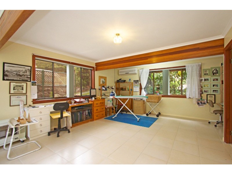 27 Glen Ayr Drive, Banora Point NSW 2486