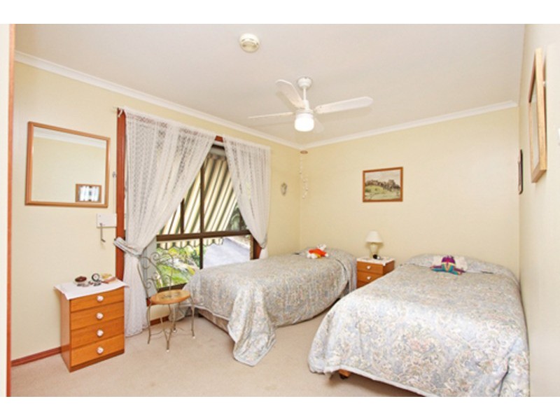 27 Glen Ayr Drive, Banora Point NSW 2486