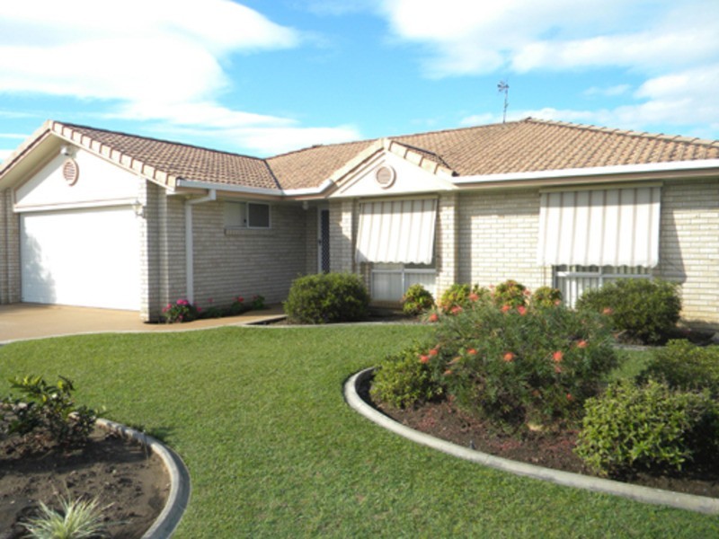 6 Rosnay Court, Banora Point NSW 2486