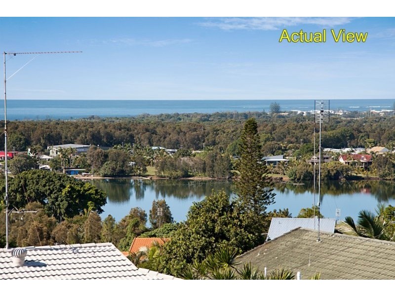 11 Pacific Drive, Banora Point NSW 2486