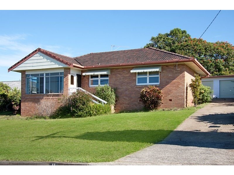 11 Pacific Drive, Banora Point NSW 2486