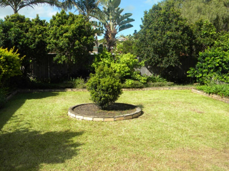 1/6 Alpina Place, Banora Point NSW 2486