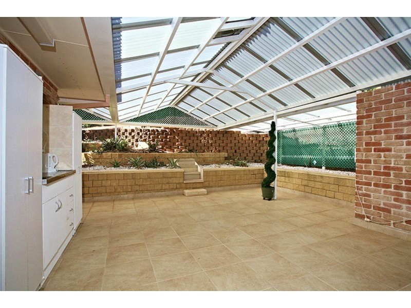 30 St Andrews Way, Banora Point NSW 2486