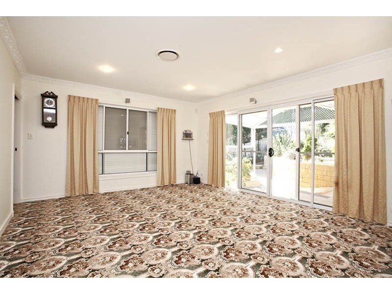 30 St Andrews Way, Banora Point NSW 2486