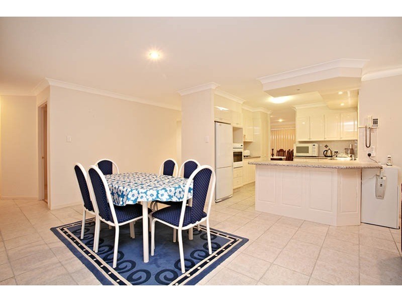 6 Yarra Close, Banora Point NSW 2486