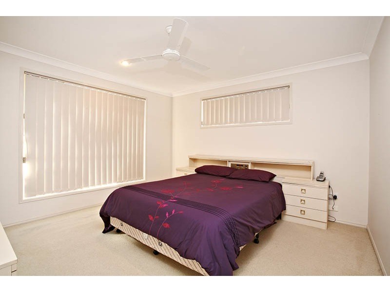 6 Yarra Close, Banora Point NSW 2486