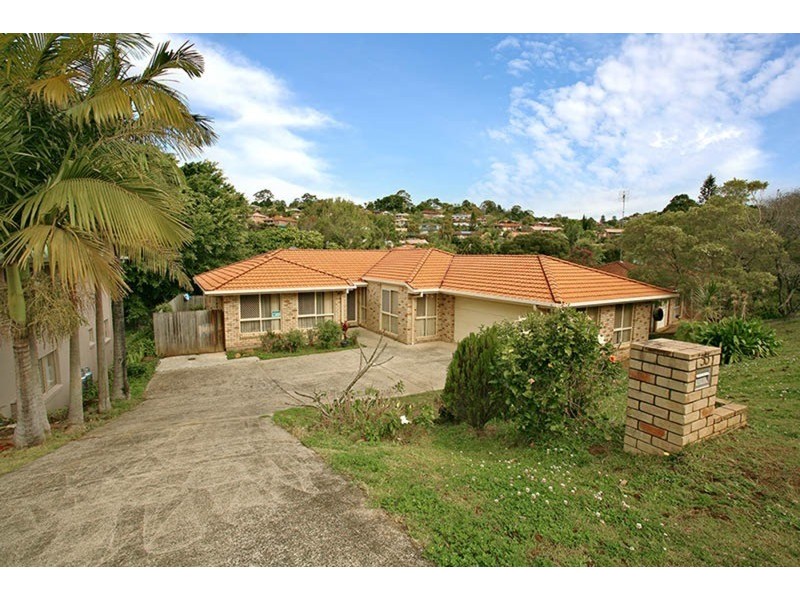33 Glen Ayr Drive, Banora Point NSW 2486