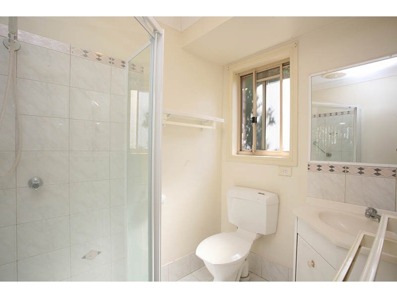 4 Ash Drive, Banora Point NSW 2486