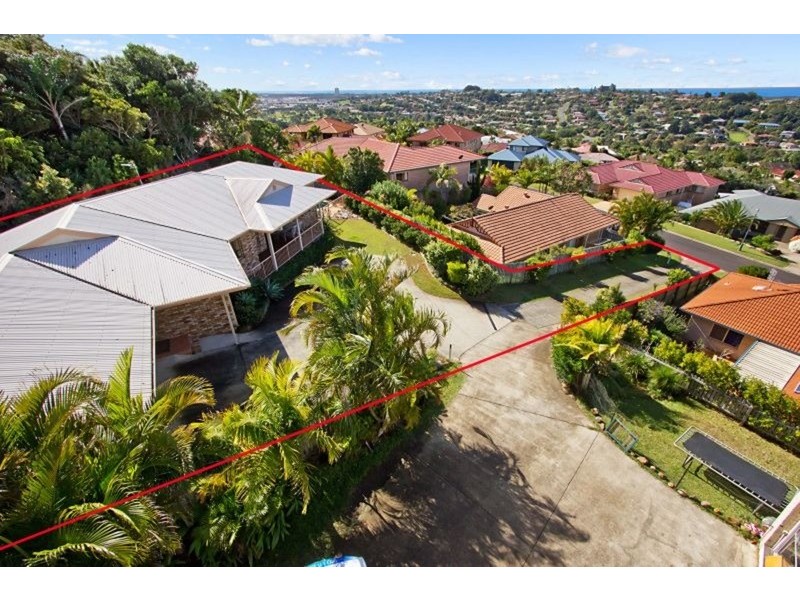 8 Tyrone Terrace, Banora Point NSW 2486