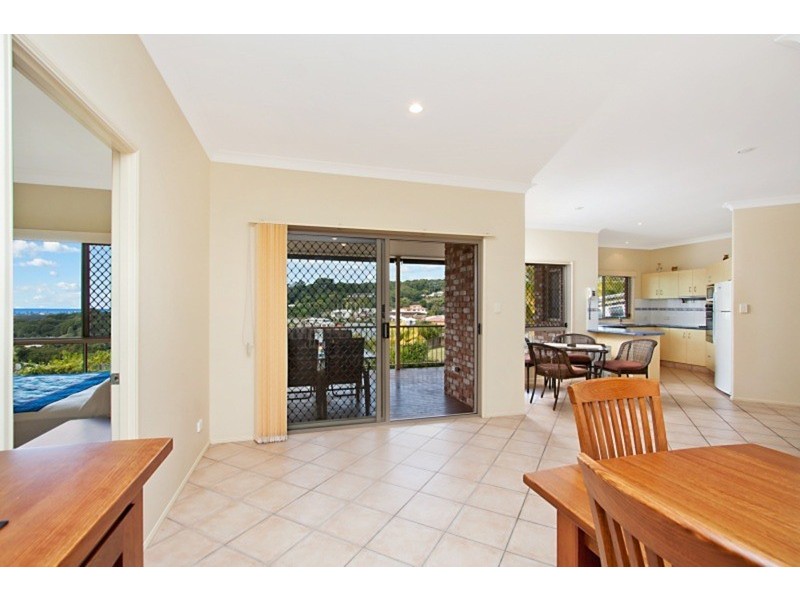 8 Tyrone Terrace, Banora Point NSW 2486