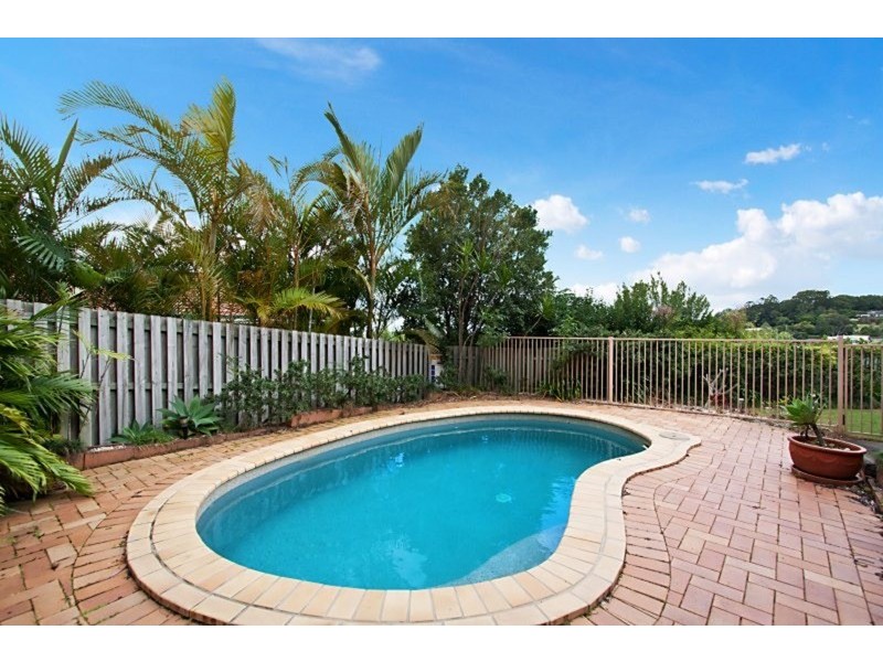 8 Tyrone Terrace, Banora Point NSW 2486
