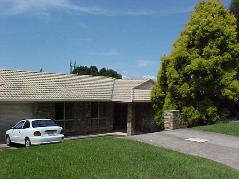 19 Honeymyrtle Drive, Banora Point NSW 2486
