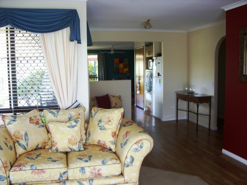 100 Lochlomond Drive, Banora Point NSW 2486