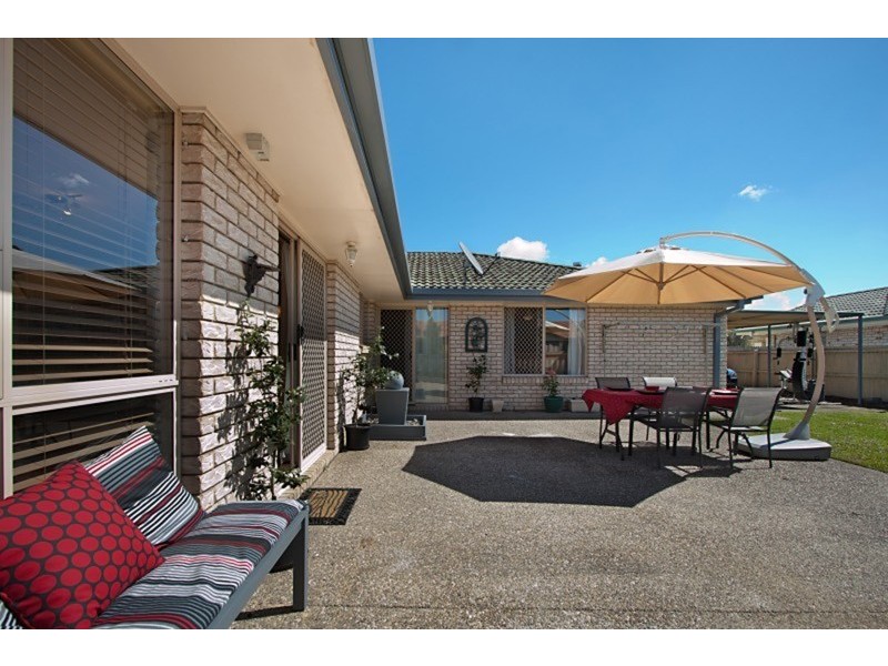 59 Avondale  Drive, Banora Point NSW 2486