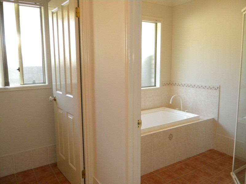 54 Botanical Circuit, Banora Point NSW 2486