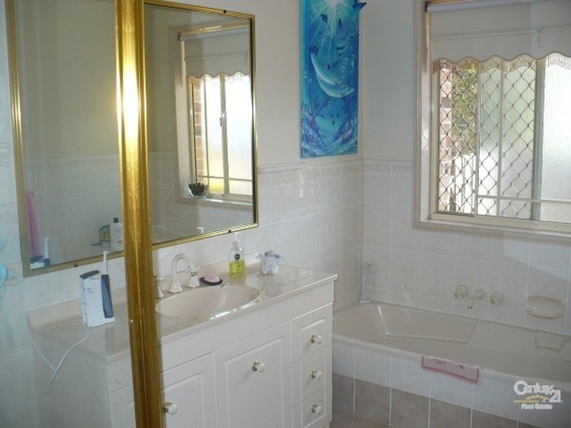 2/6 Advocate  Place, Banora Point NSW 2486