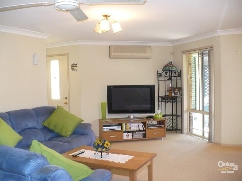 2/6 Advocate  Place, Banora Point NSW 2486
