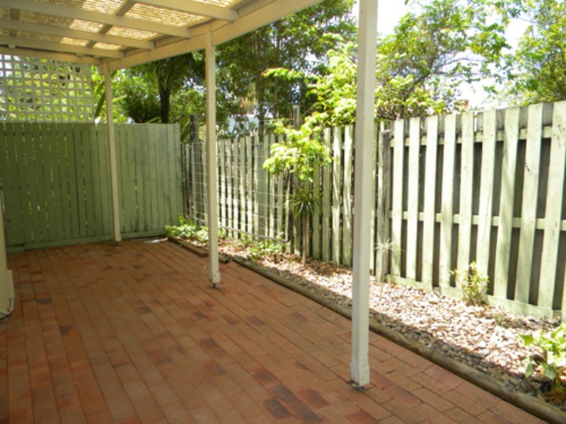 8/3 Monterey Avenue, Banora Point NSW 2486