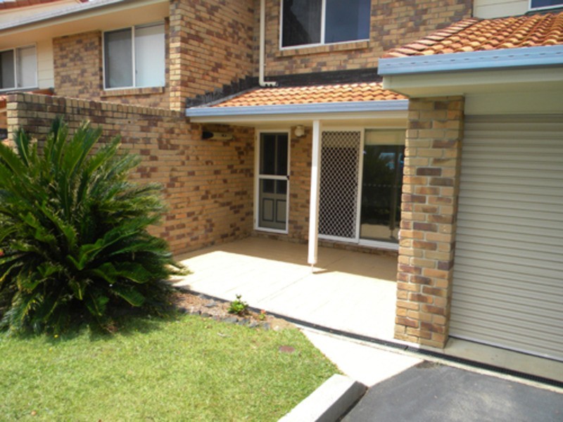 8/3 Monterey Avenue, Banora Point NSW 2486