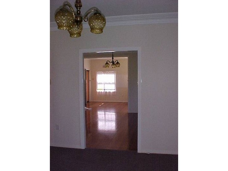 8 Kittiwake Street, Banora Point NSW 2486