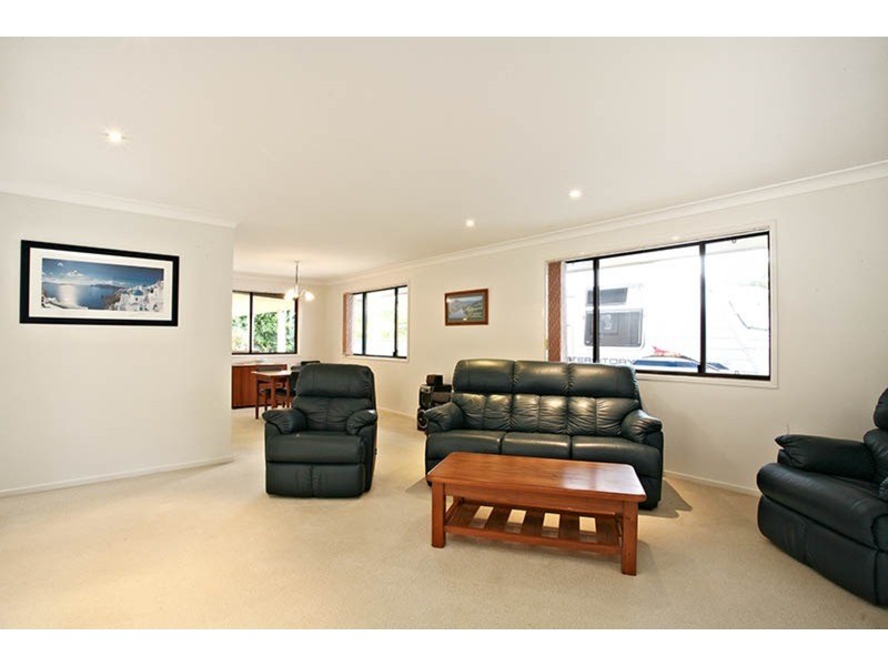 5 Flametree Terrace, Banora Point NSW 2486