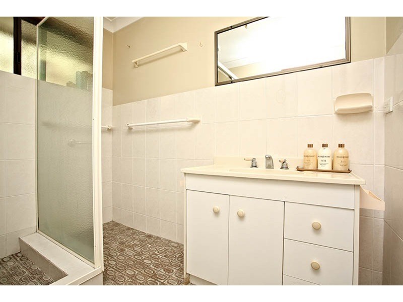 2/72 Blundell Boulevard, Tweed Heads South NSW 2486