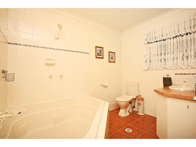 78 Ash Drive, Banora Point NSW 2486