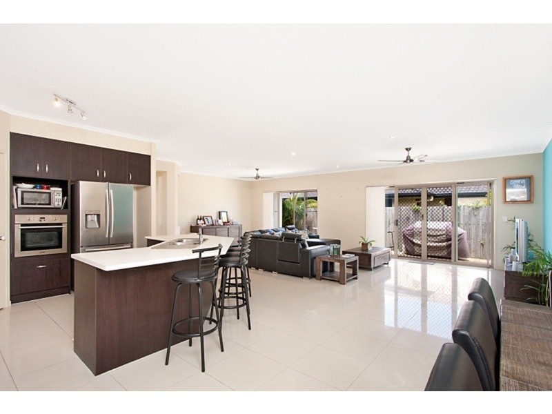 9 Traminer  Court, Tweed Heads South NSW 2486