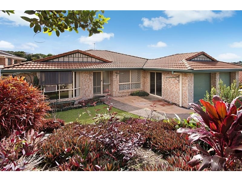 33 Kildare Drive, Banora Point NSW 2486