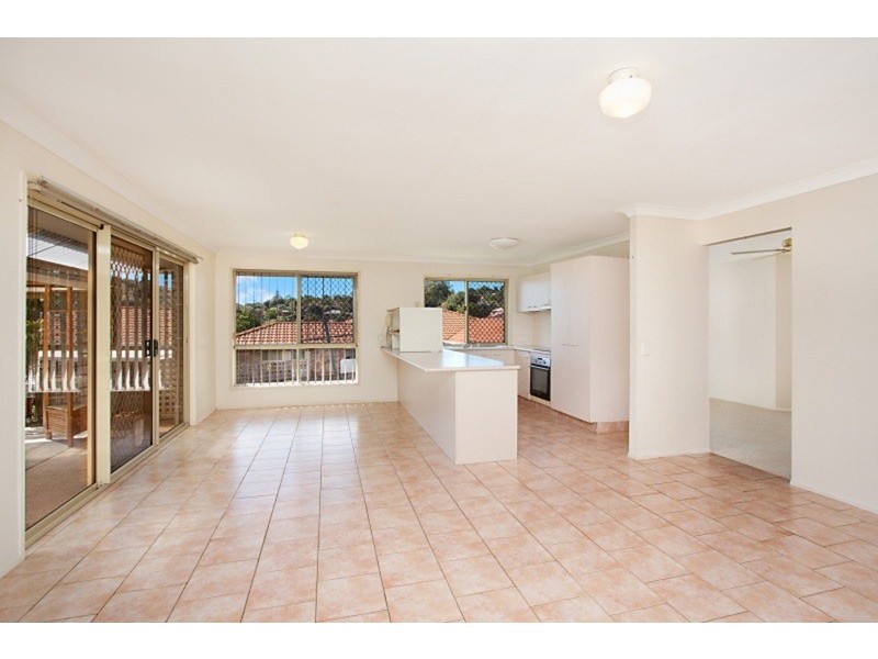 33 Kildare Drive, Banora Point NSW 2486