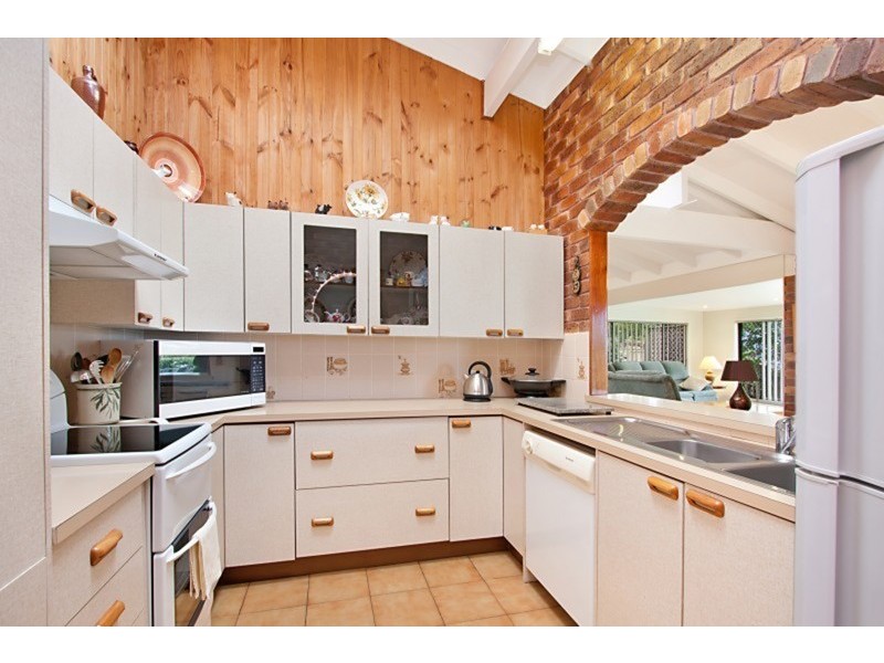 39 Castlecrag Avenue, Banora Point NSW 2486