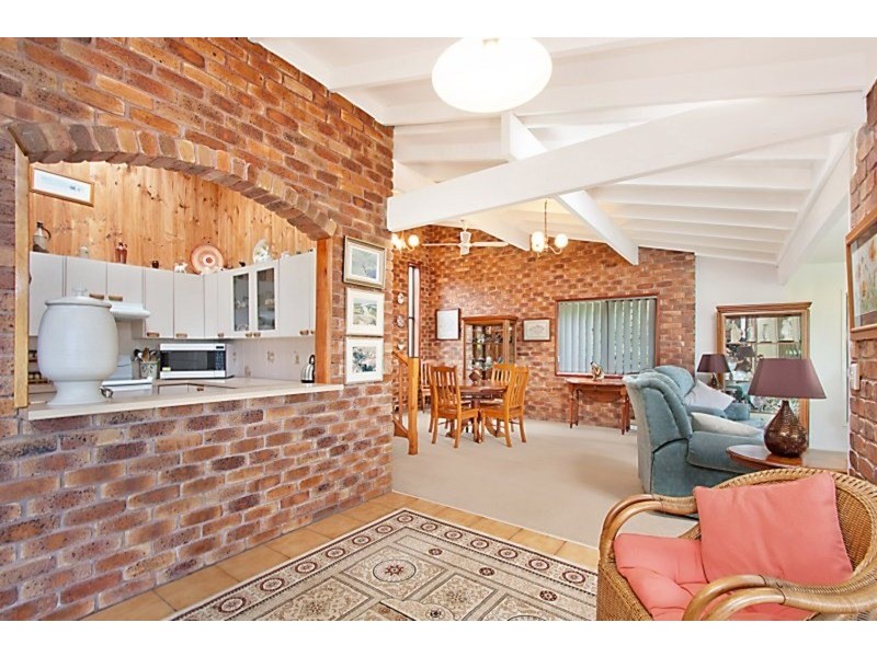 39 Castlecrag Avenue, Banora Point NSW 2486