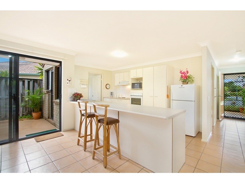 2 Tern Court, Tweed Heads West NSW 2485
