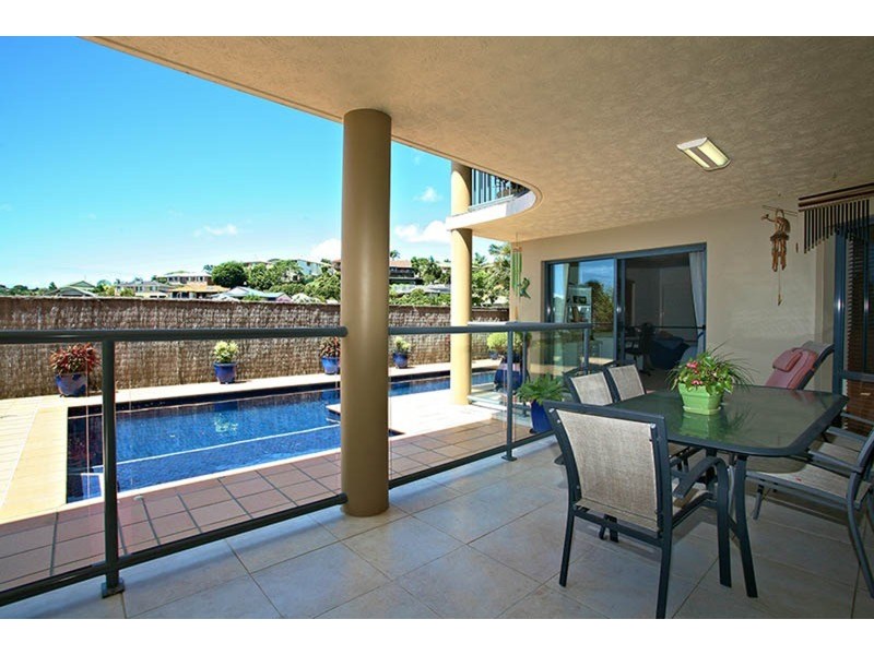 7 Comenara Crescent, Banora Point NSW 2486