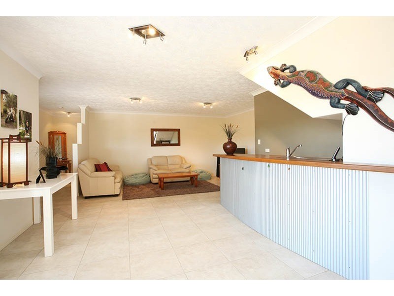 7 Comenara Crescent, Banora Point NSW 2486