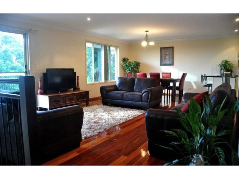 87 Bimbadeen Avenue, Banora Point NSW 2486