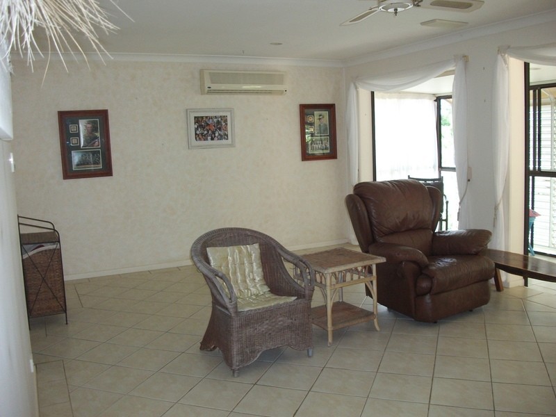 2/18 Toolona Avenue, Banora Point NSW 2486