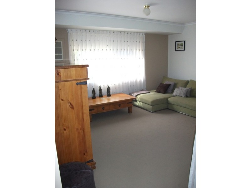 8 Chestnut  Drive, Banora Point NSW 2486