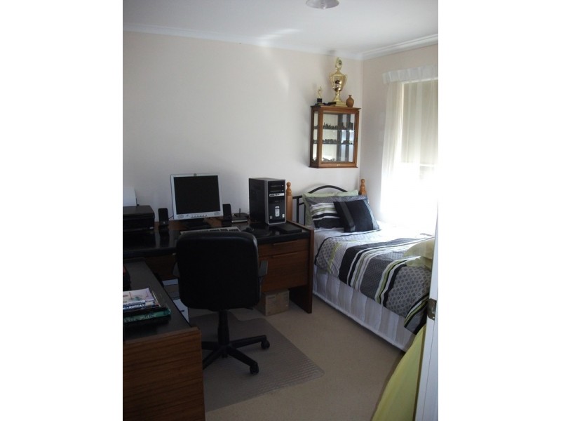 8 Chestnut  Drive, Banora Point NSW 2486
