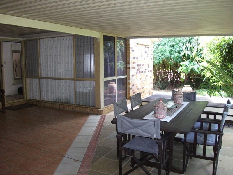 8 Chestnut  Drive, Banora Point NSW 2486