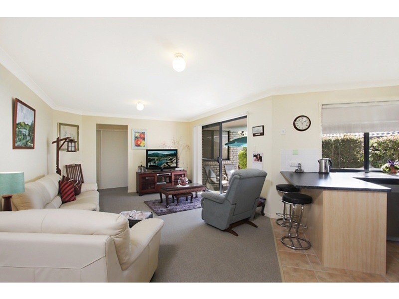 2 Greendale Place, Banora Point NSW 2486