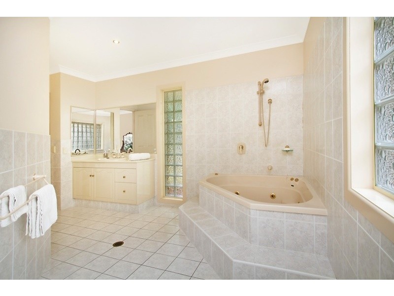 126 Darlington Drive, Banora Point NSW 2486